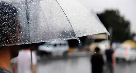 Sıcak havaya kısa bir ara: Yaz yağmurları geliyor! Ülke genelinde parçalı bulutlu hava ve yerel yağışlar bekleniyor