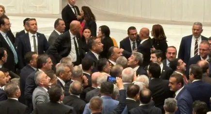 TBMM Genel Kurulu'nda gergin anlar yaşandı
