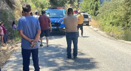 Antalya’da yayla yolunda kaza: Kamyonet uçuruma yuvarlandı