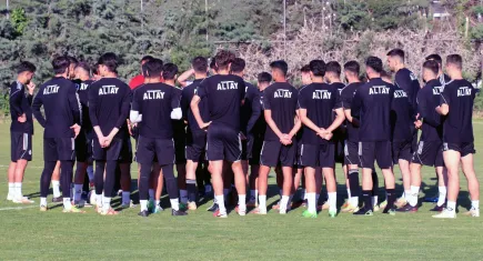 Altaylı futbolcular kapış kapış gidiyor