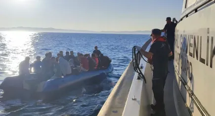 Çanakkale açıklarında kaçak göçmen operasyonu