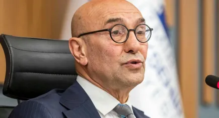 Tunç Soyer’den krizlerin çözümü için yerel demokrasi vurgusu