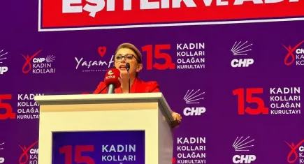 İzmirli belediye başkanlarından Asu Kaya'ya tebrik mesajı