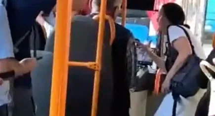 Otobüs şoförü yolcunun engelli olduğuna inanmadı