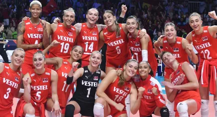 Paris yarı final heyecanı İzmir'e dev ekranlara taşınıyor