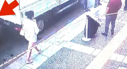 İzmir'de cezaevi aracıyla mahkuma yasaklı madde taşıyan şüpheli tutuklandı