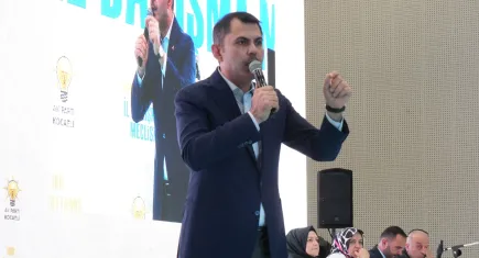Bakan Kurum'dan CHP'ye: Borçları ödemiyorsunuz ama iş Paris'te parti yapmaya geldiğinde paraları buluyorsunuz