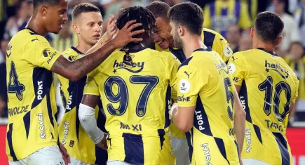 Fenerbahçe, Süper Lig’e 3 puanla başladı