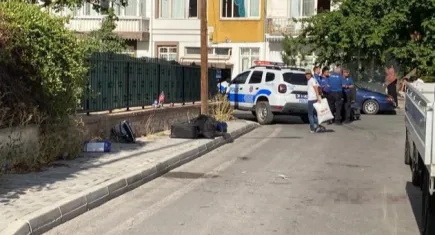 Kayseri'de eş kavgası : Evden ayrılmak isteyen eşini sokak ortasında bıçakladı