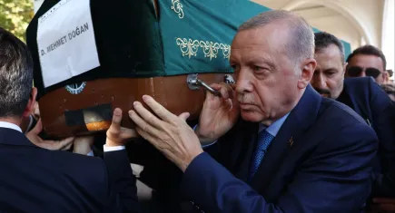Cumhurbaşkanı Erdoğan, Mehmet Doğan'ın cenazesine katıldı  