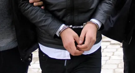 İzmir'de dev operasyon: Kilolarca yasaklı madde ele geçirildi