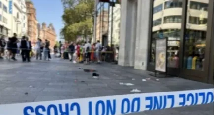 Londra’daki bıçaklı saldırı kız çocuğu yaralandı