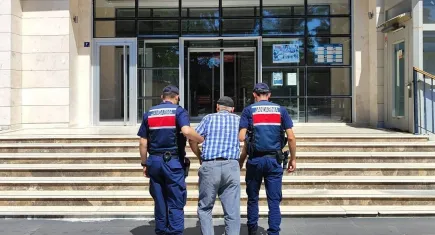 Kasten öldürme suçundan aranan şahıs jandarmadan kaçamadı