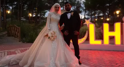Ta uzak yollardan: Prag'dan Burdur'a uzanan aşk