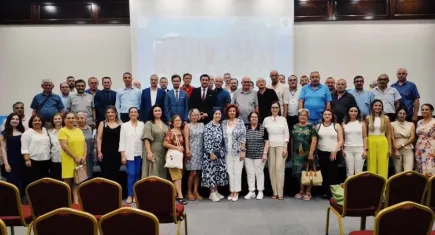 İzmir'de vakıflara yönelik eğitim verildi