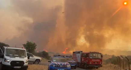 İzmir'de belediyelerden yangın seferberliği