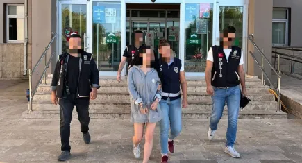 Cumhurbaşkanına hakaret eden genç kadın tutuklandı