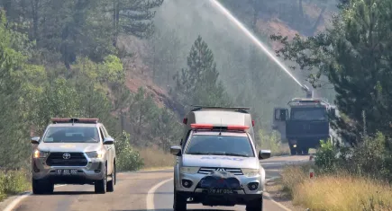 Karabük'teki orman yangını 44 saati aştı