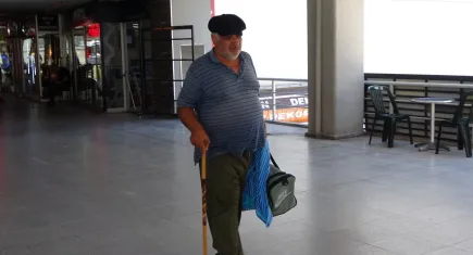 Yeşilçam'ın ünlü oyuncularından Recep Bülbülses sokakta yaşıyor: Kira verecek durumum yok