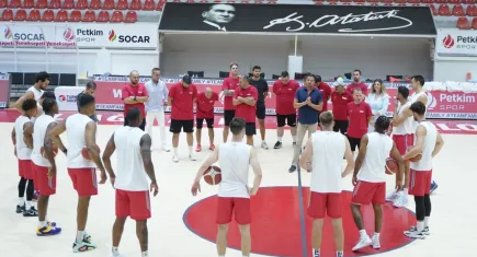 Aliağa Petkimspor ilk hafta evinde
