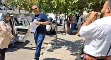 3. denemesinde ehliyet sınavını geçtiği için eşinden  süpriz karşılama!