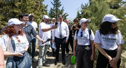 Başkan Tugay’dan yangından hasar gören yerlere inceleme