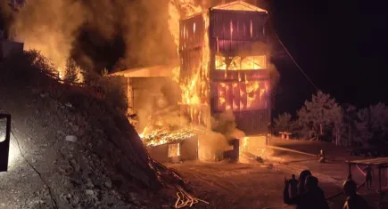 Bursa'da krom madeni tesisi alev aldı
