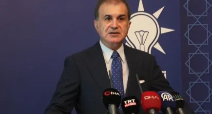AK Parti Sözcüsü Çelik: Bir CHP milletvekilinin siyasi ahlaktan yoksun ve çirkinlik abidesi sözleri, bu kişinin kendi kendisine ayna tutmasından ibarettir
