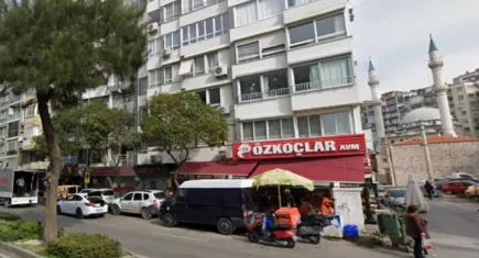 TSE'den körfez manzaralı satılık apartman