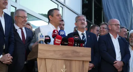 Özgür Özel: AK Parti'linin de yoksulu, MHP'linin de işsizi, Büyük Birlik Partilinin de güvencesinin teminatı biziz