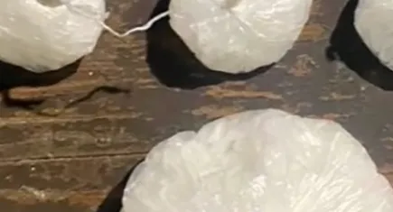 İzmir'de uyuşturucu satıcılarına suçüstü