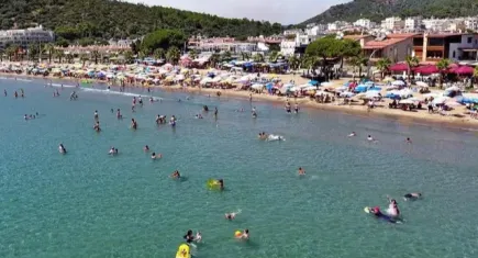 İzmirli vatandaşlara uyarı: Orada denize girmeyin