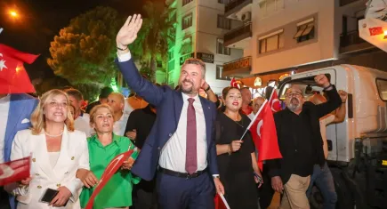 Buca’da görkemli 30 Ağustos kutlaması