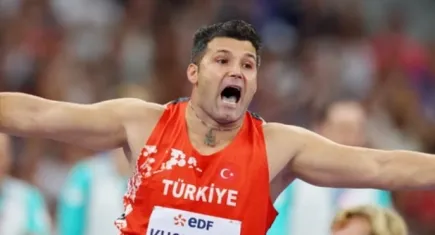 Milli Para Atlet Muhammet Khalvandi Paris Paralimpik Oyunları'nda İkinci Oldu