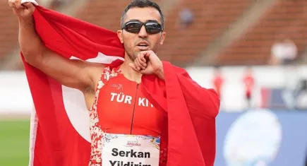 Serkan Yıldırım Paris 2024 Paralimpik Oyunları'nda altın madalya kazandı