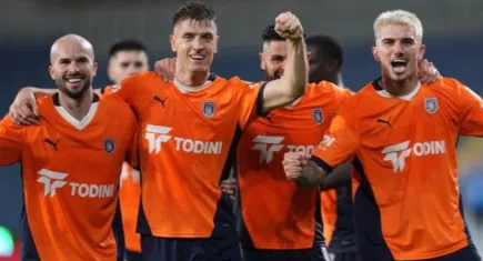  Trendyol Süper Lig'de 5 gol bir yerde! Başakşehir:5 - Antalyaspor:2