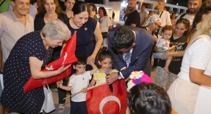 Başkan Önal fuarın coşkusunu ailesiyle beraber yaşadı