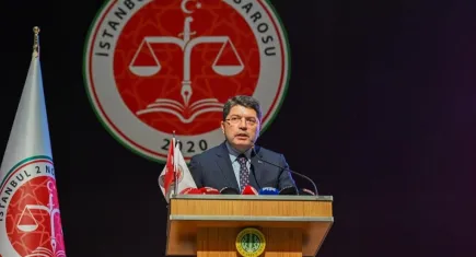 Bakan Tunç: Darbecilerin yaptığı anayasa Türkiye’ye yakışmaz