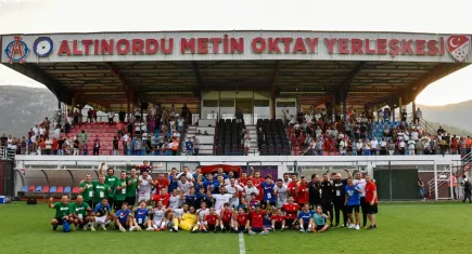 Kırmızı Şeytanlar 2'de 2 yapmak istiyor