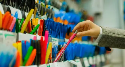 Okul ve kırtasiye masrafları velilerin sırtına yıkılmamalı!