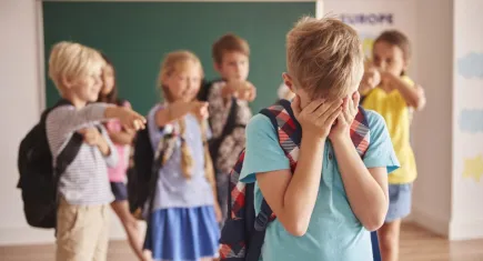 Akran zorbalığına uğrayan çocuklarda depresyon sık görülmektedir