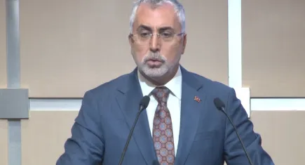 Vedat Işıkhan: Güçlü bir ekonomi, güçlü bir iş dünyası ile mümkün  