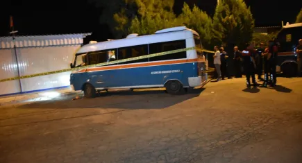 İzmir haber: Yolcu minibüsüne silahlı saldırı! 1 kişi hayatını kaybetti