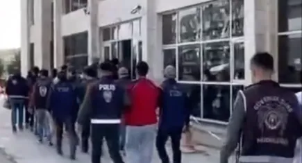 17 ilde Kıskaç-27 operasyonu: 39 FETÖ şüphelisi yakalandı