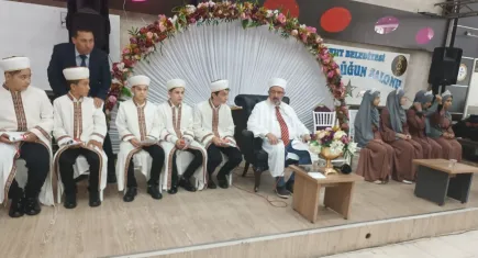 Afyonkarahisar'da öğrenciler hafız oldu