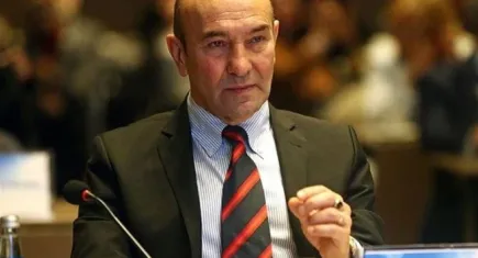 Soyer’den Bakan Ersoy’a sert tepki: Projeye engel olmaktan gurur duyuyorum