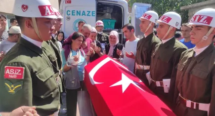 Kıbrıs’ta hayatını kaybeden Uzman Çavuş Manisa’da toprağa verildi