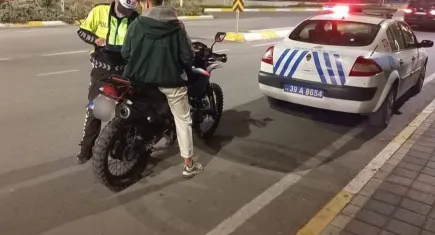 Kırklareli'de araçlara sıkı denetim  