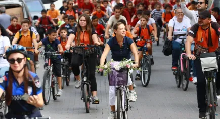 Efes Selçuk’ta pedallar Cumhuriyet için çevrildi
