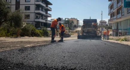 Mersin'de yollar yenileniyor  
